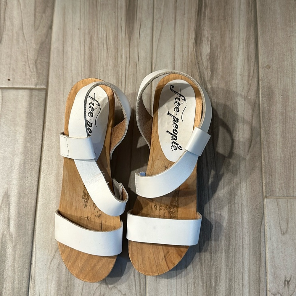 Never worn free people shoes